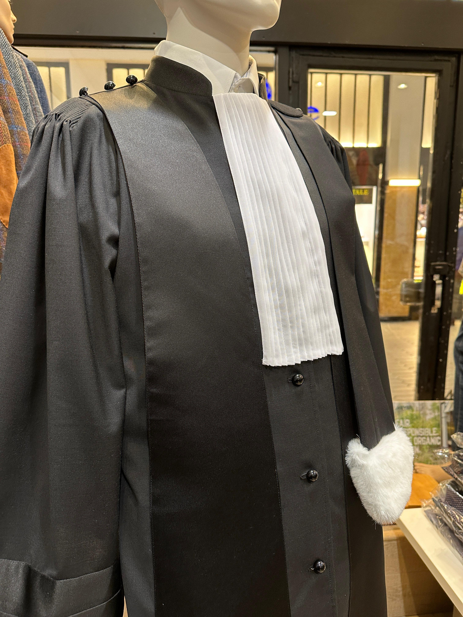 Robe d’avocat — Classique