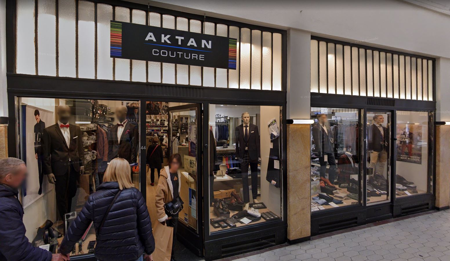 Vitrine Aktan Couture